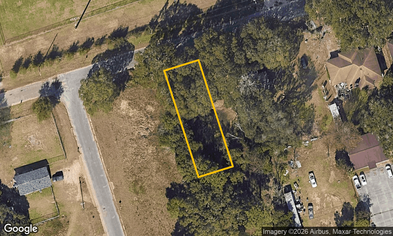 Single family at 523 BAYLISS CT, Pensacola FL — foreclosure auction