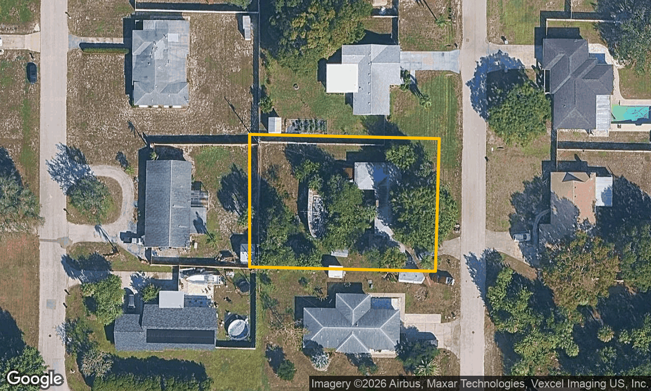 2-bed single family at 5626 28TH ST W, Manatee County FL — foreclosure auction
