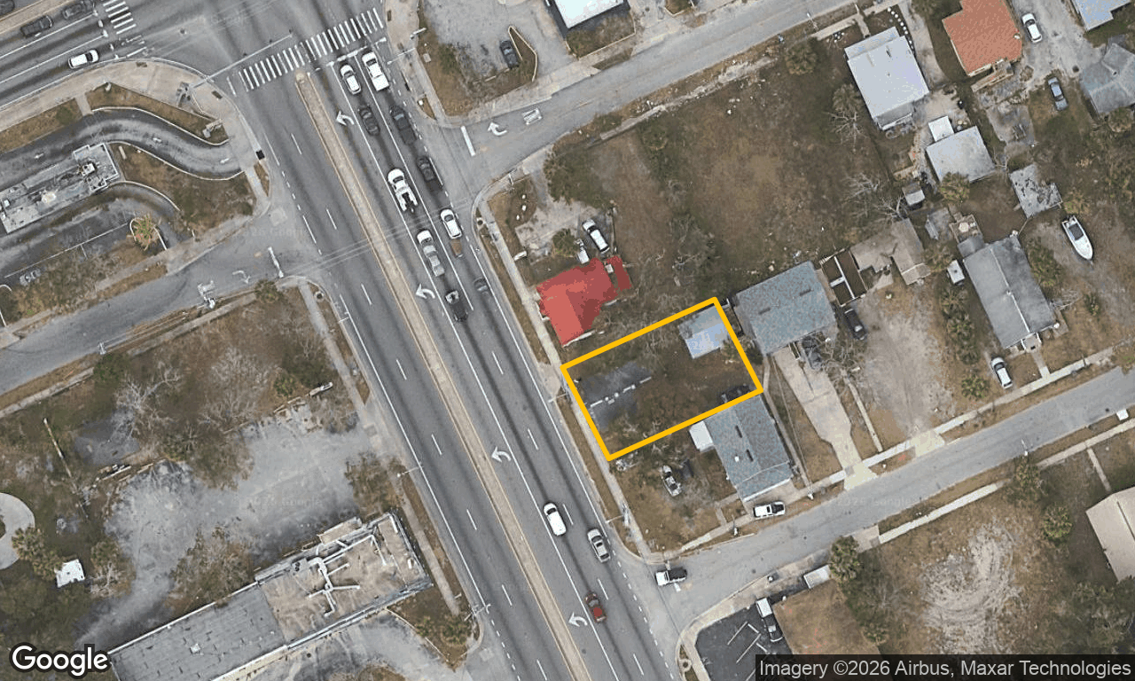 2-bed single family at 821 N RIDGEWOOD AVE, Volusia County FL — foreclosure auction