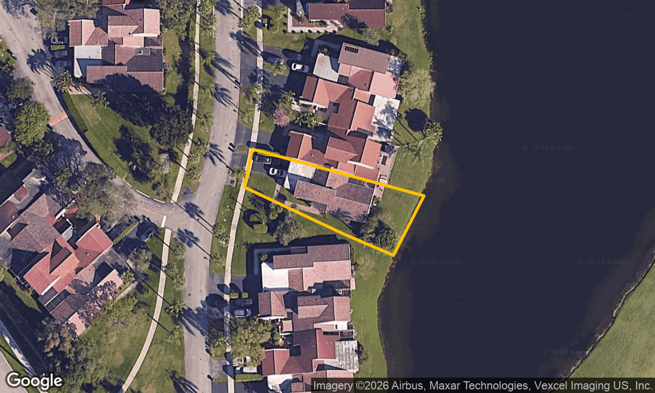 3-bed single family at 566 VILLAGE LAKE DRIVE, Weston FL — foreclosure auction