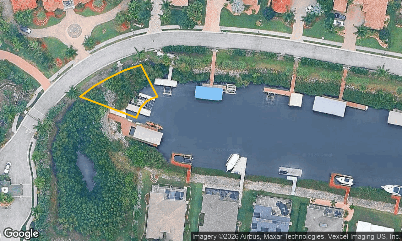 4-bed single family at 3605 HAWK ISLAND DR, Manatee County FL — foreclosure auction
