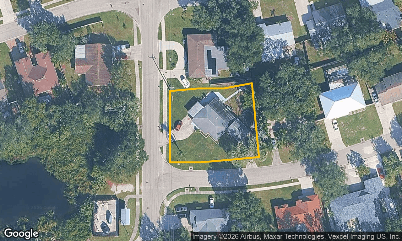 2-bed single family at 307 43RD STREET BLVD E, Manatee County FL — foreclosure auction