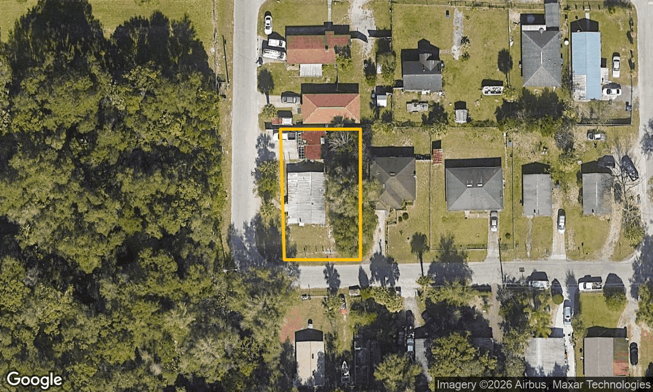 3-bed single family at 921 S SALISBURY AVE, Volusia County FL — foreclosure auction