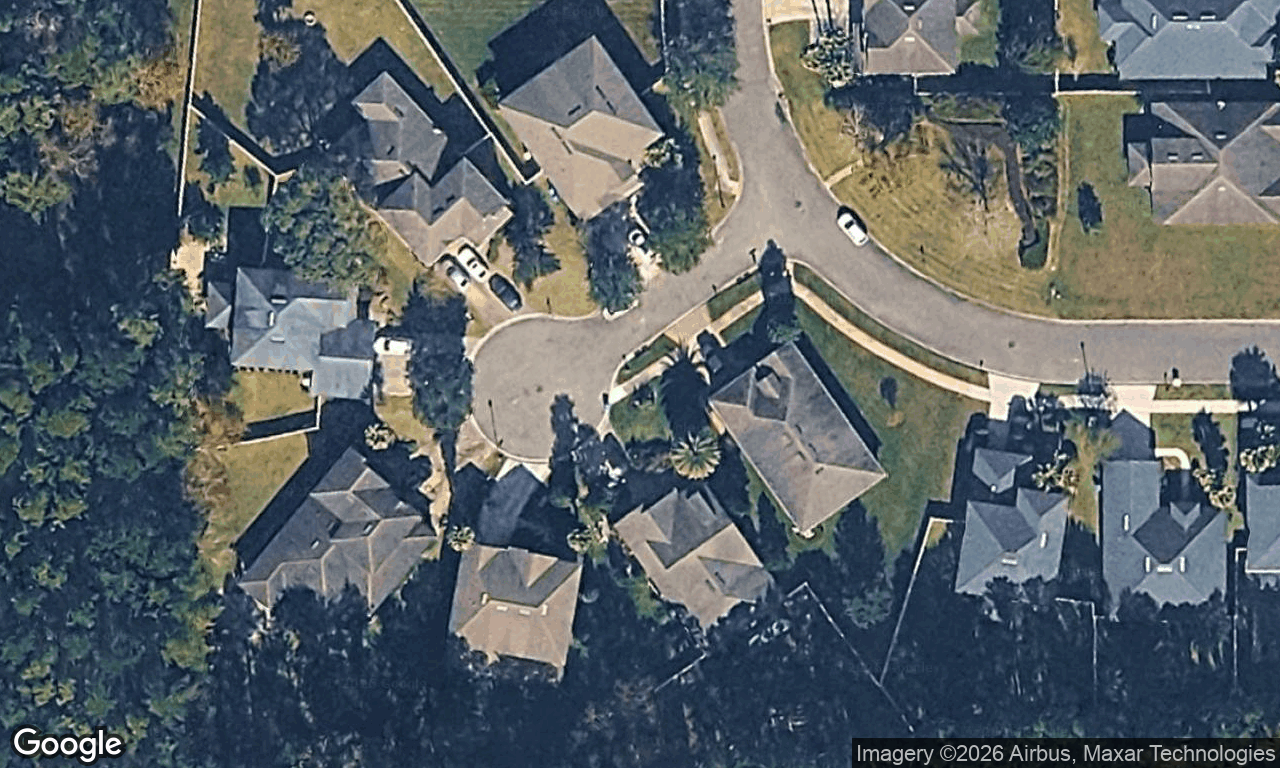 4-bed single family at 16 HUNTERS HOLLOW CT, Jacksonville FL — foreclosure auction
