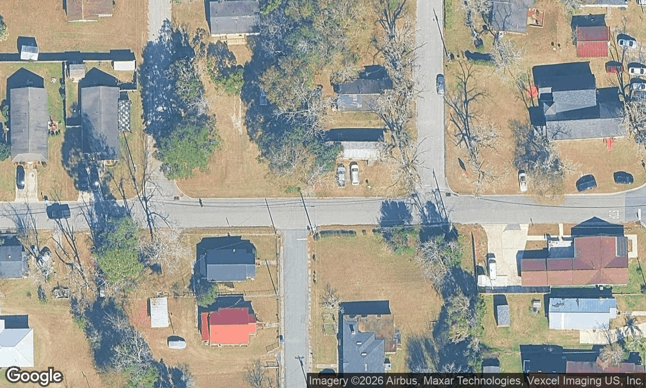 Single family at 202 12TH AVE E, Manatee County FL — foreclosure auction